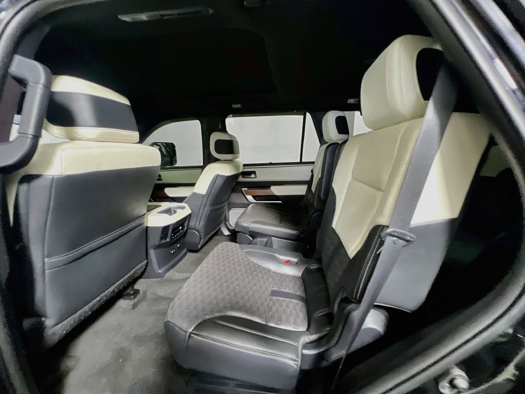 Used 2023 Toyota Sequoia Capstone RWD image 27