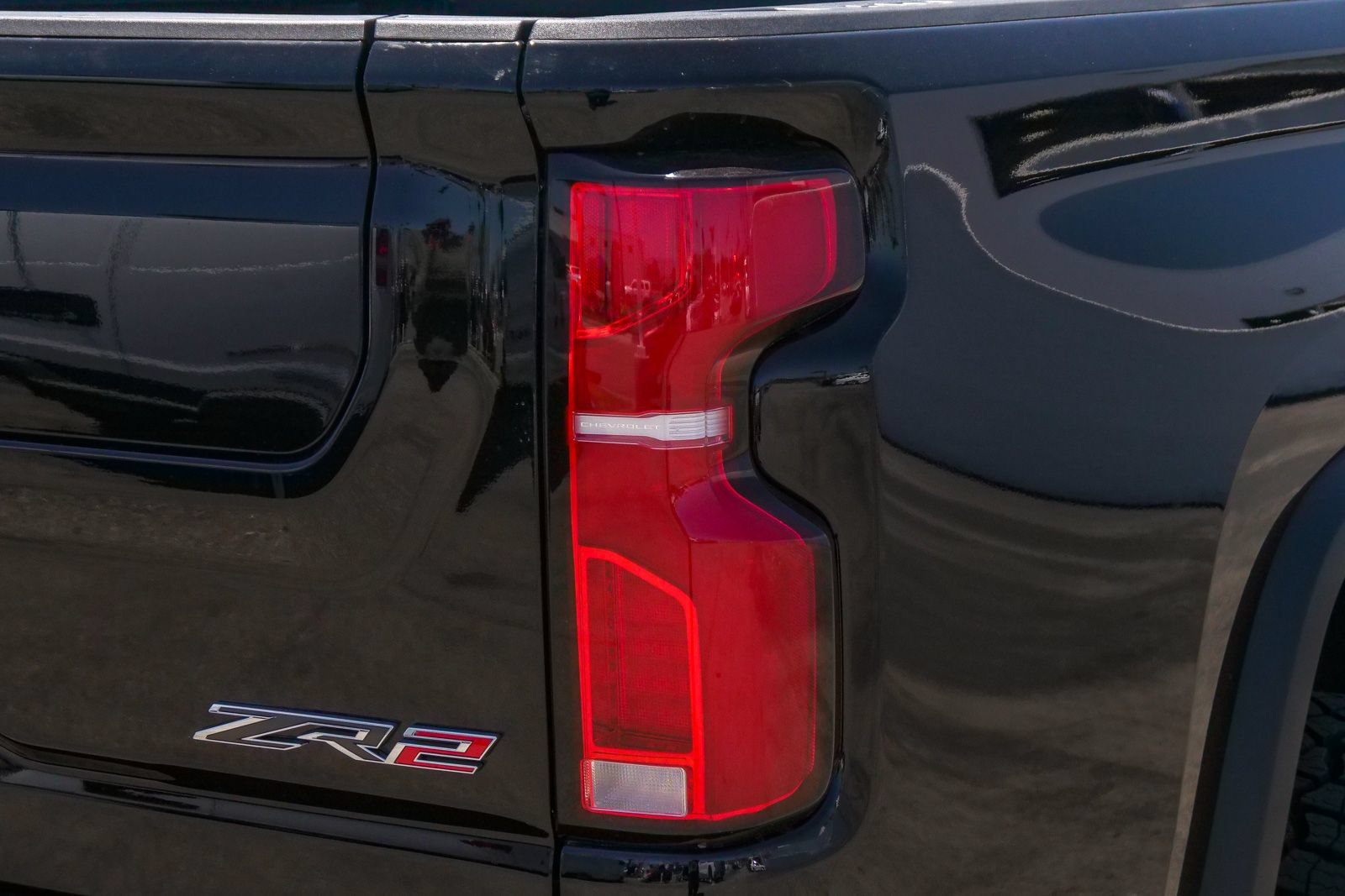 New 2026 Chevrolet Silverado 2500 ZR2 w/ LPO, Dark Essentials Package AWD/4WD image 10