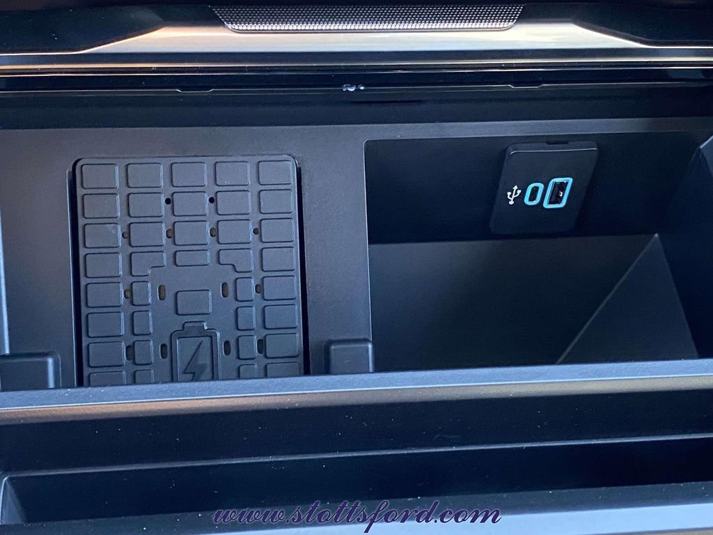 New 2026 Ford F250 Platinum w/ FX4 Off-Road Package image 28