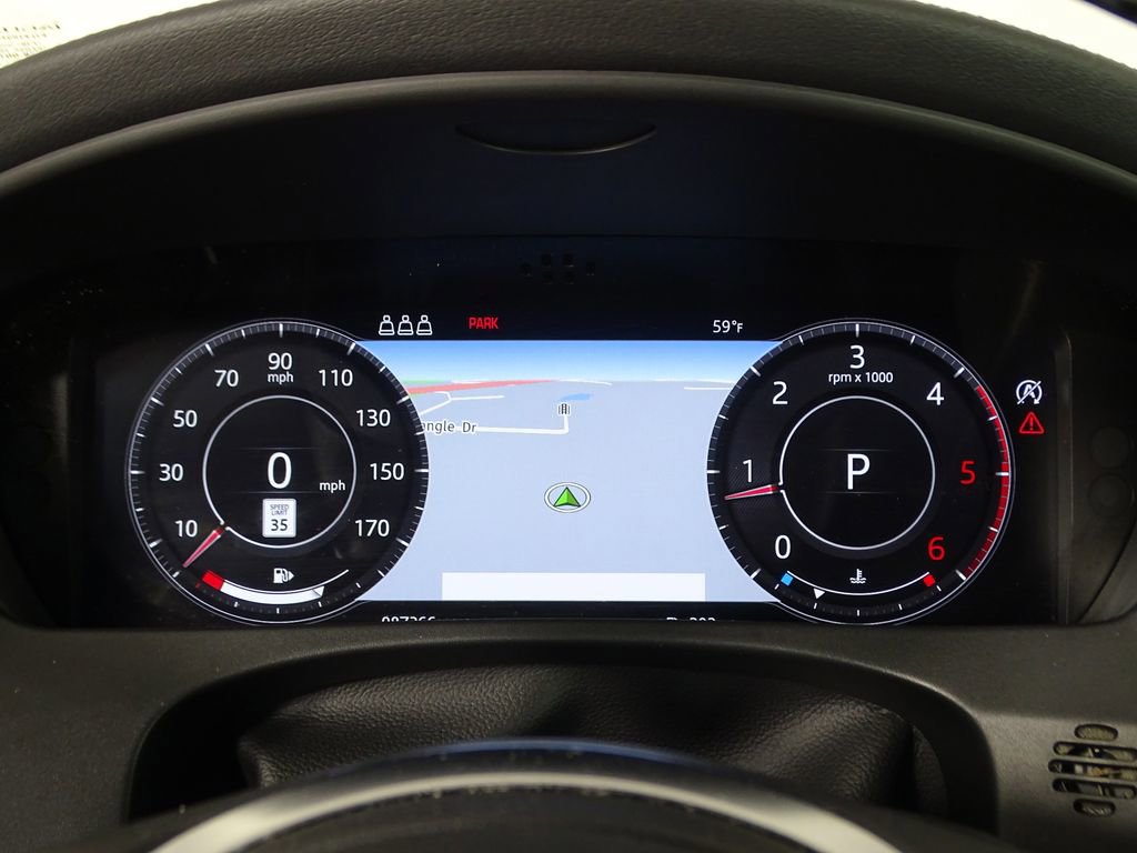 Used 2019 Jaguar F-PACE R-Sport image 29