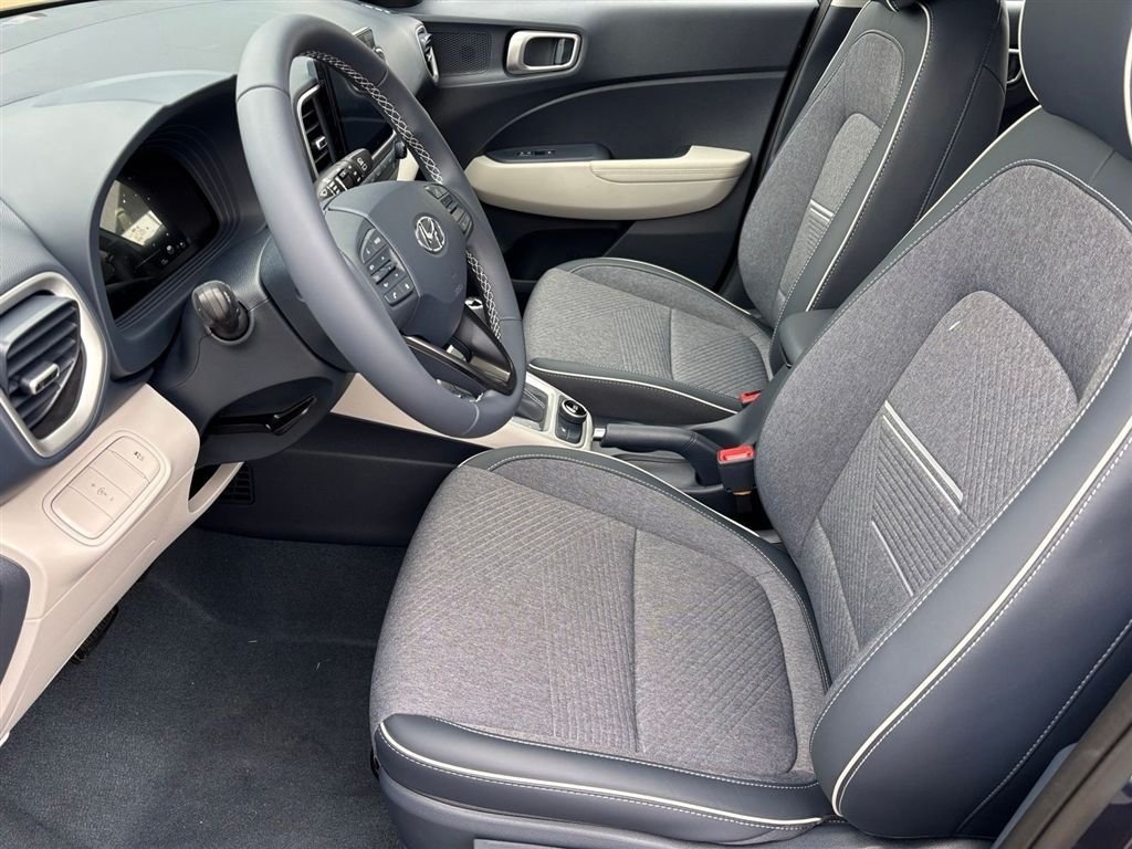 New 2026 Hyundai Venue SEL FWD image 12