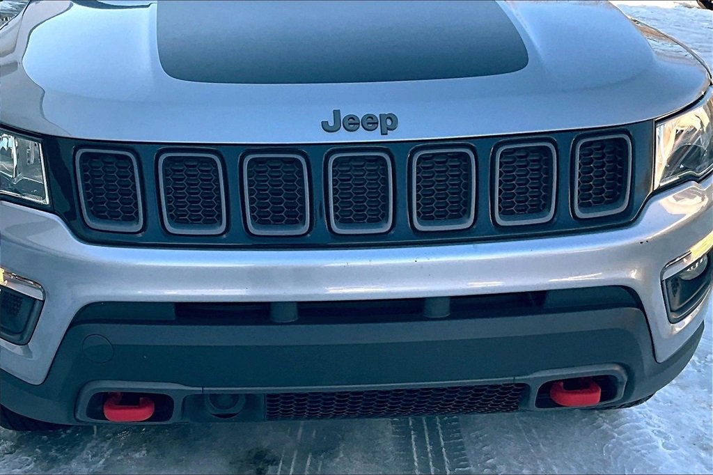 Used 2021 Jeep Compass Trailhawk image 32