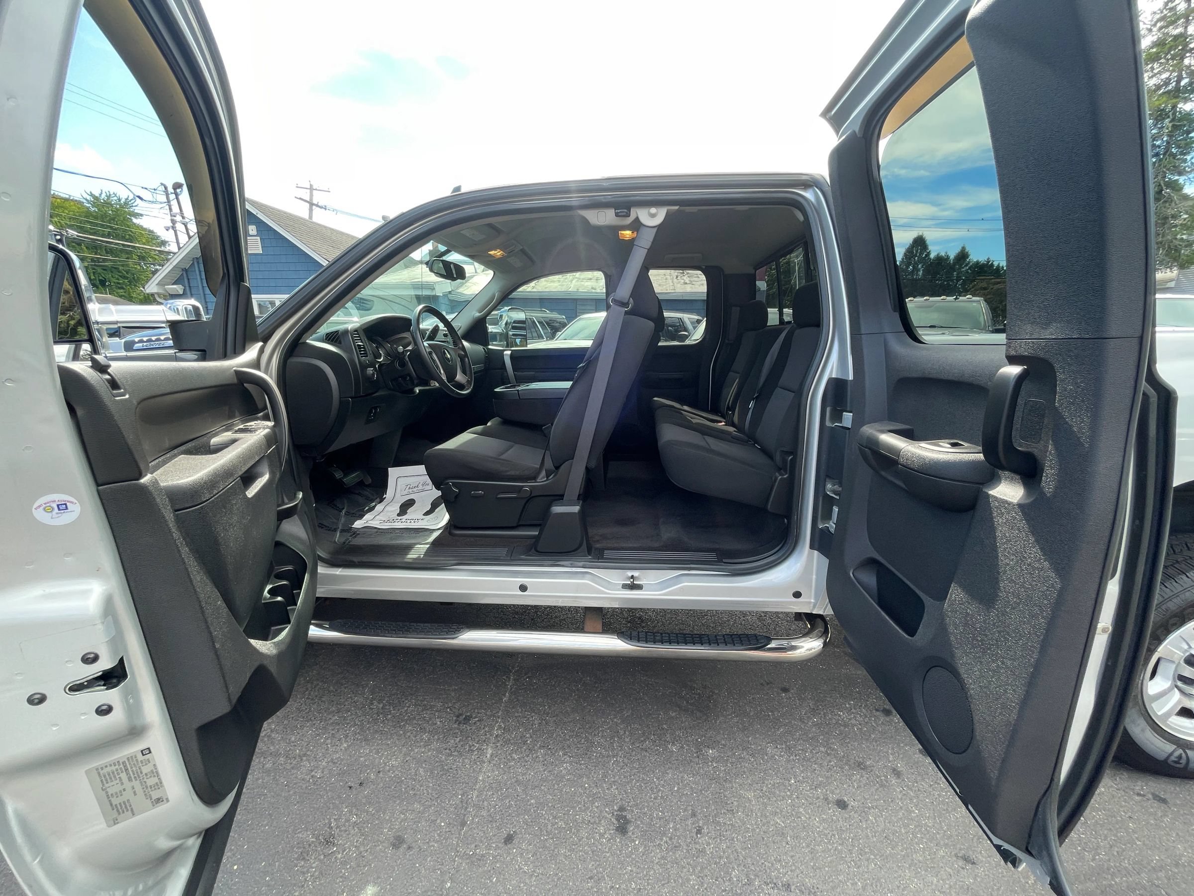 Used 2010 Chevrolet Silverado 2500 LT w/ Interior Plus Package AWD/4WD image 22