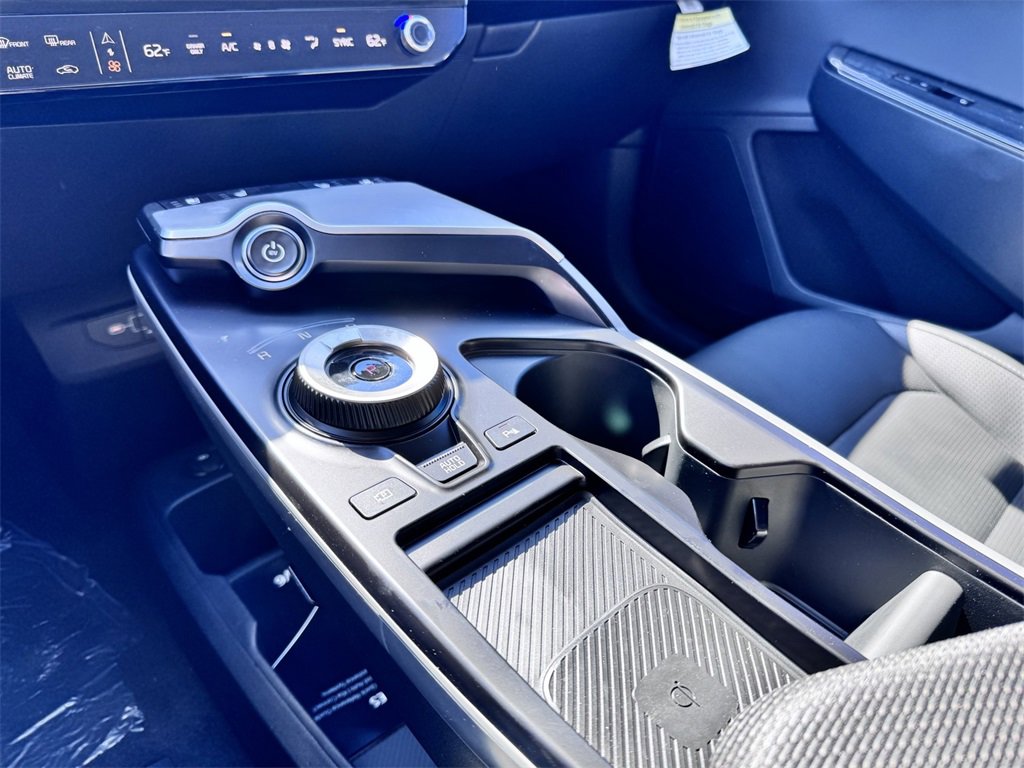 New 2025 Kia EV6 Wind image 17