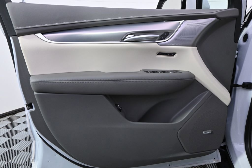 New 2025 Cadillac XT5 Premium Luxury w/ LPO, Floor Liner Package AWD/4WD image 22
