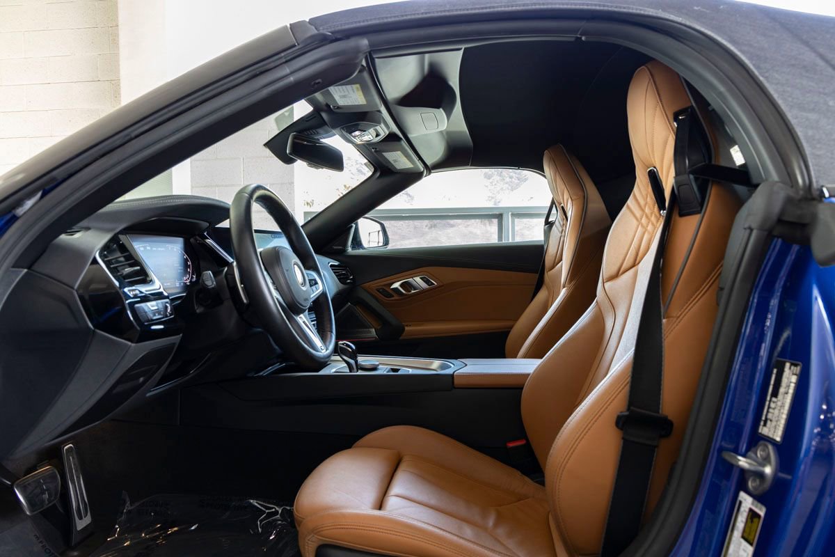 Certified 2023 BMW Z4 M40i w/ Premium Package image 14