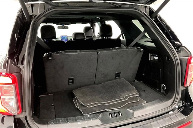 Used 2023 Ford Explorer ST w/ Technology Package image 39