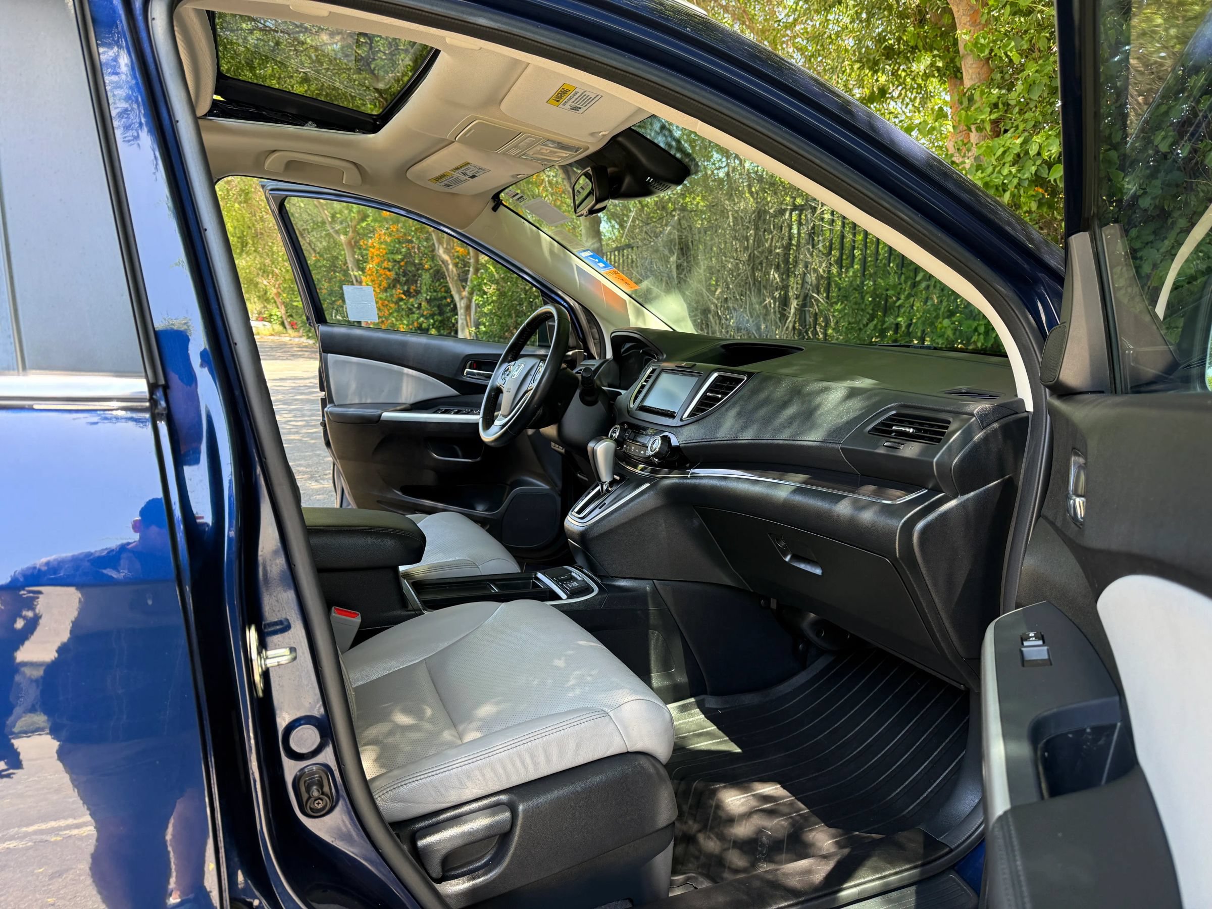 Used 2015 Honda CR-V Touring image 16