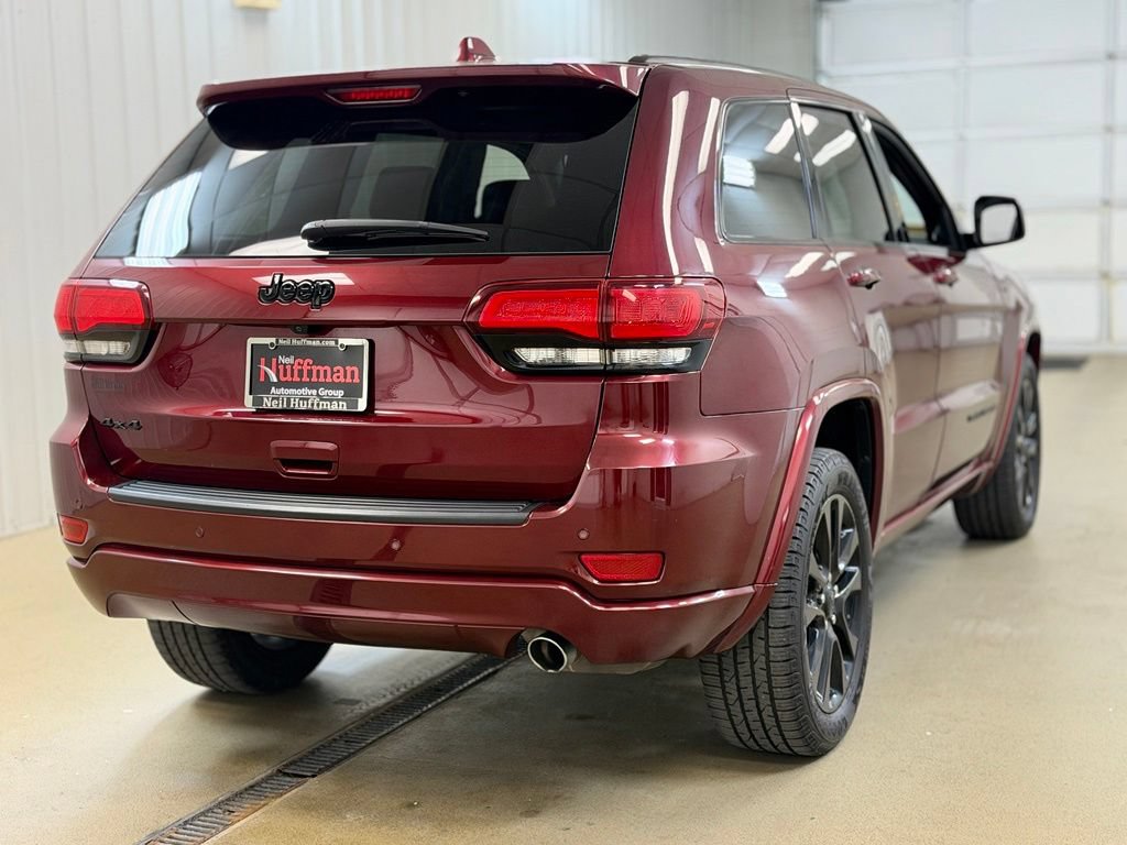 Used 2019 Jeep Grand Cherokee Altitude AWD/4WD image 5