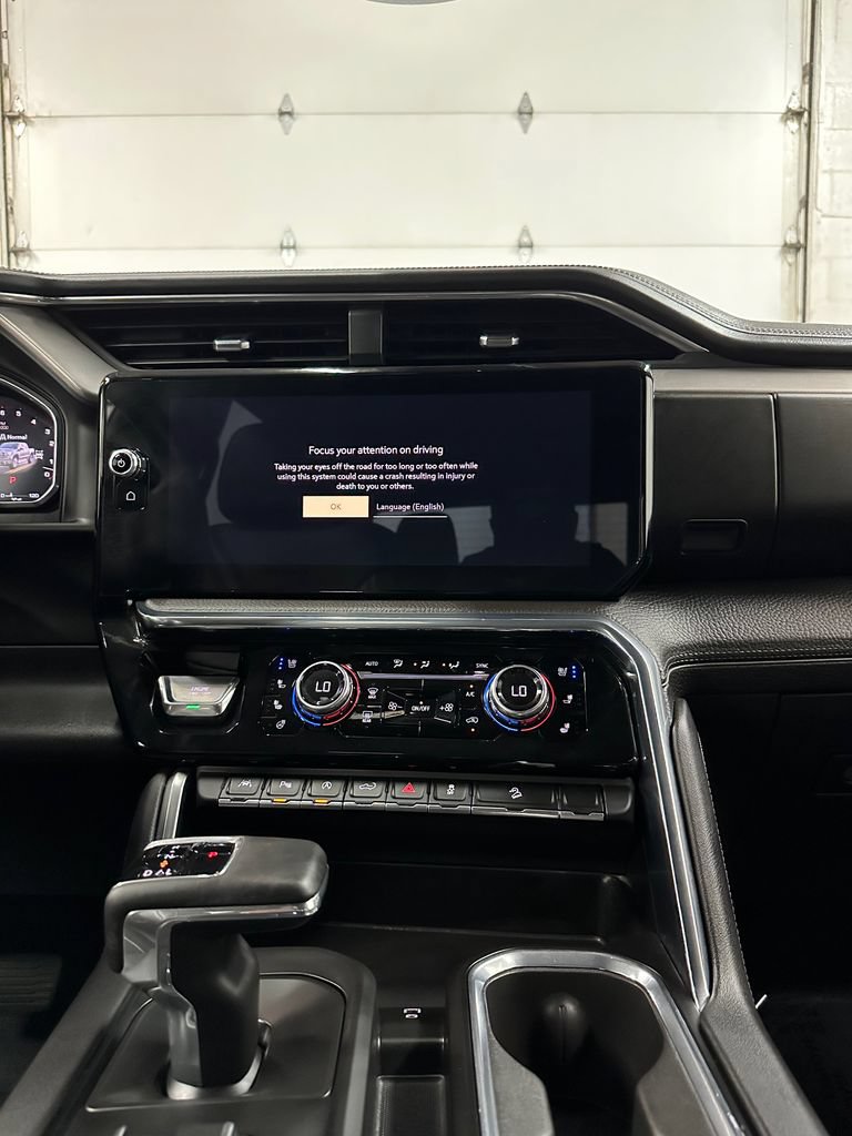 Used 2026 GMC Sierra 1500 Denali w/ Technology Package AWD/4WD image 23
