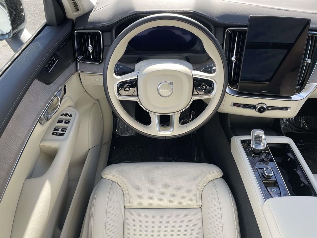 Used 2026 Volvo XC90 B6 Ultra w/ Lounge Package image 21