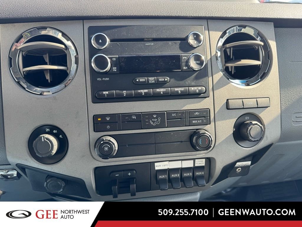 Used 2016 Ford F550 4x4 Crew Cab Super Duty image 16