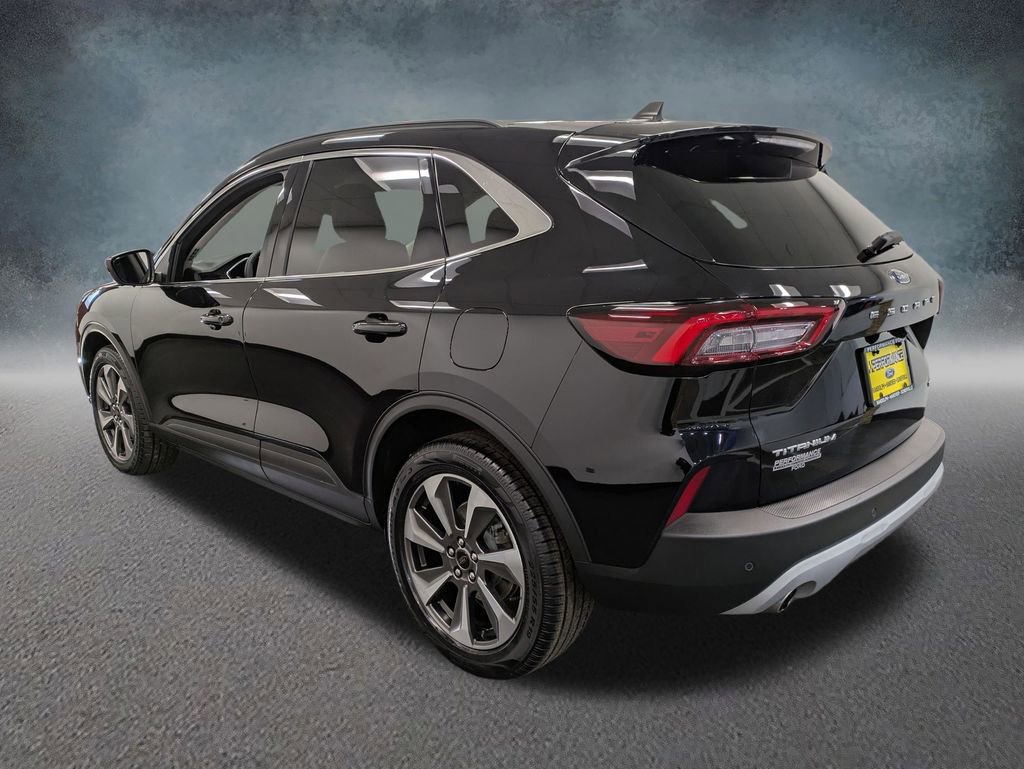 Used 2023 Ford Escape Platinum AWD/4WD image 6