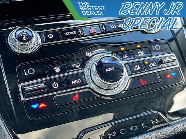 Used 2020 Lincoln Corsair Reserve w/ Beyond Blue Interior Package image 16