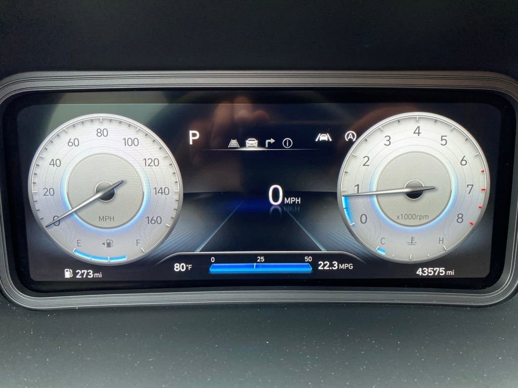 Used 2022 Hyundai Kona Limited image 12