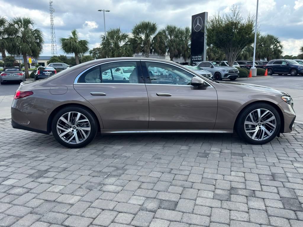 New 2026 Mercedes-Benz E 350 4MATIC Sedan image 8