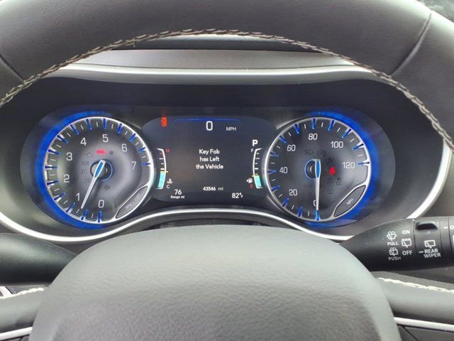 Used 2024 Chrysler Pacifica Touring-L FWD image 20