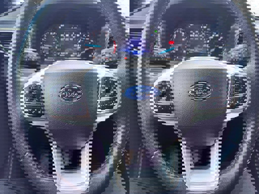 Used 2022 Ford Explorer Limited image 8