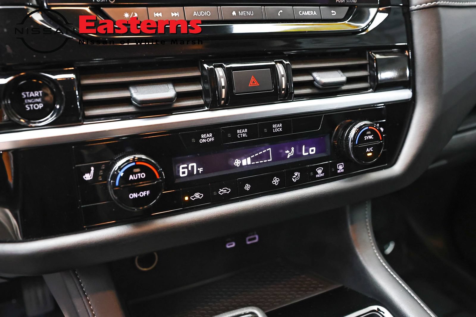 Used 2025 Nissan Pathfinder SV FWD image 19