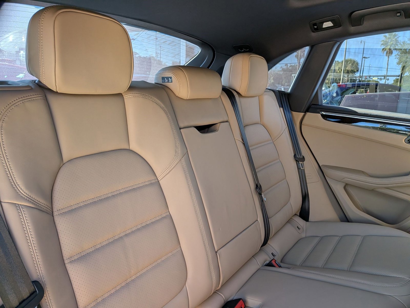 Certified 2025 Porsche Macan GTS image 23