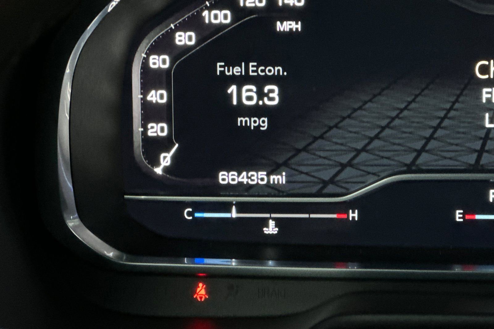 Used 2023 GMC Yukon SLT image 32