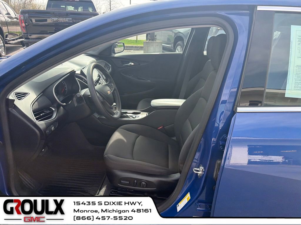 Used 2023 Chevrolet Malibu LT image 10