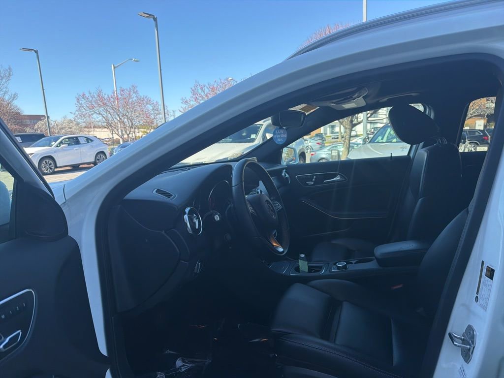 Used 2018 Mercedes-Benz GLA 250 4MATIC image 31