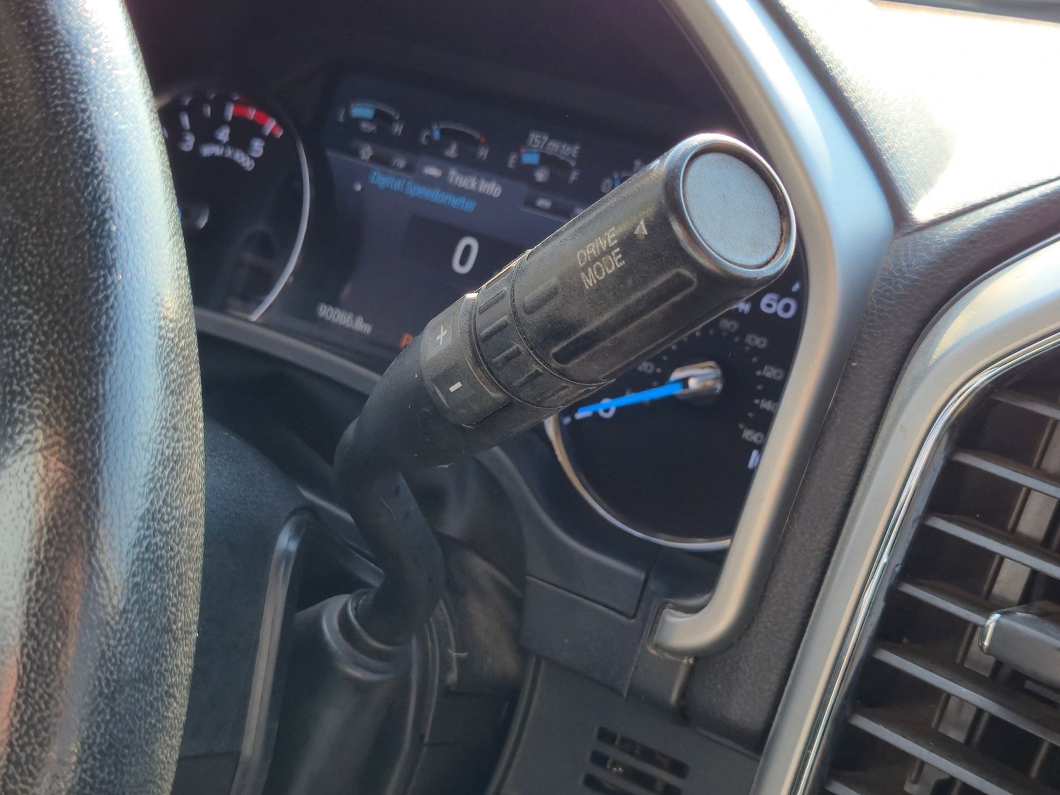 Used 2021 Ford F250 Lariat w/ Lariat Ultimate Package image 24