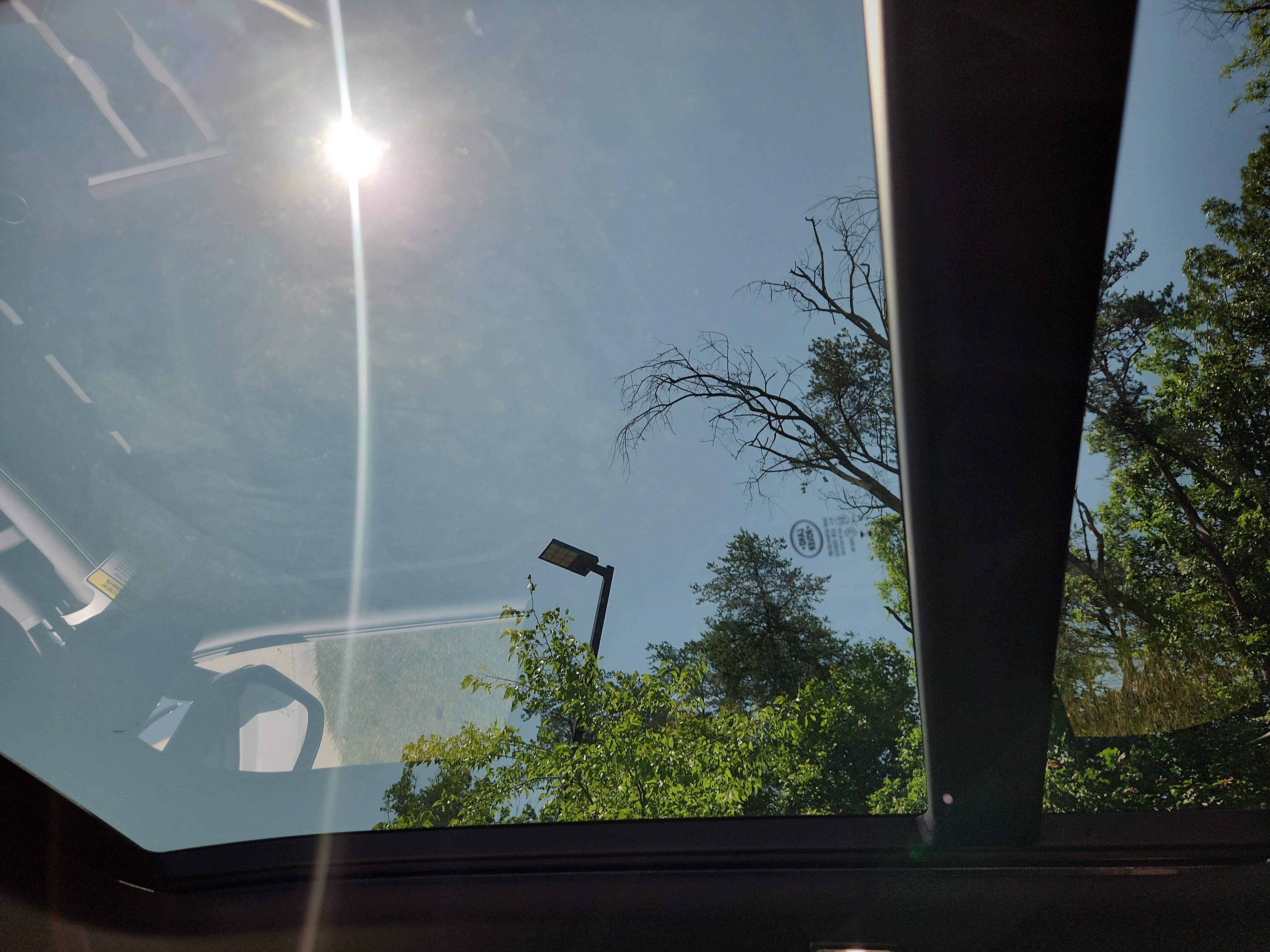 Used 2025 Land Rover Defender 130 S image 25