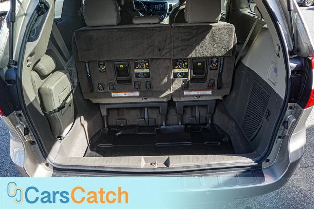 Used 2017 Toyota Sienna XLE w/ XLE Navigation Package image 47