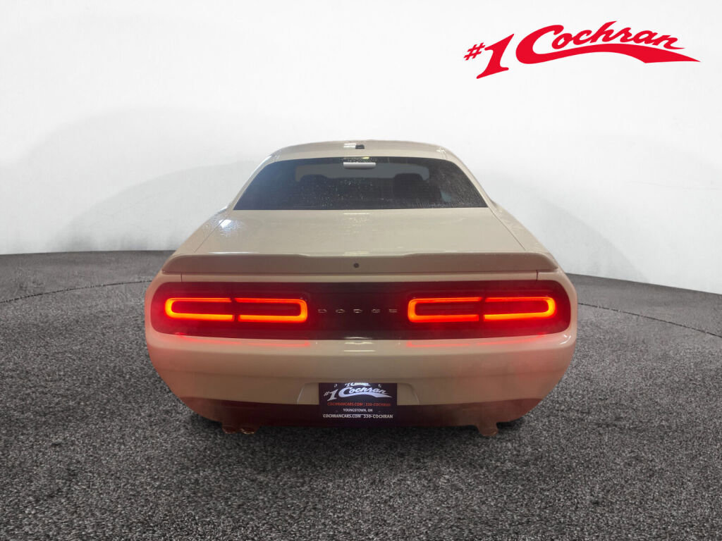 Used 2019 Dodge Challenger R/T image 18