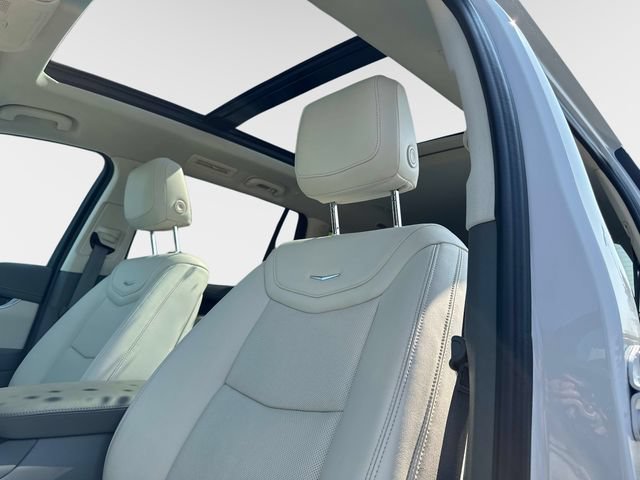 Certified 2024 Cadillac XT6 Premium Luxury w/ Technology Package AWD/4WD image 19