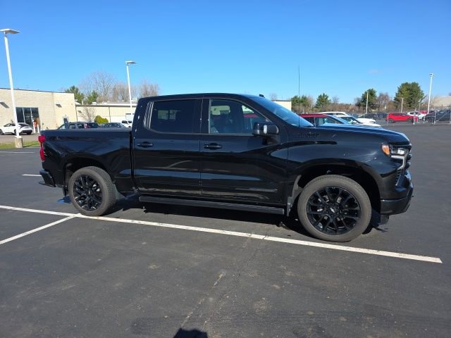 Used 2025 Chevrolet Silverado 1500 High Country w/ Midnight Edition AWD/4WD image 6