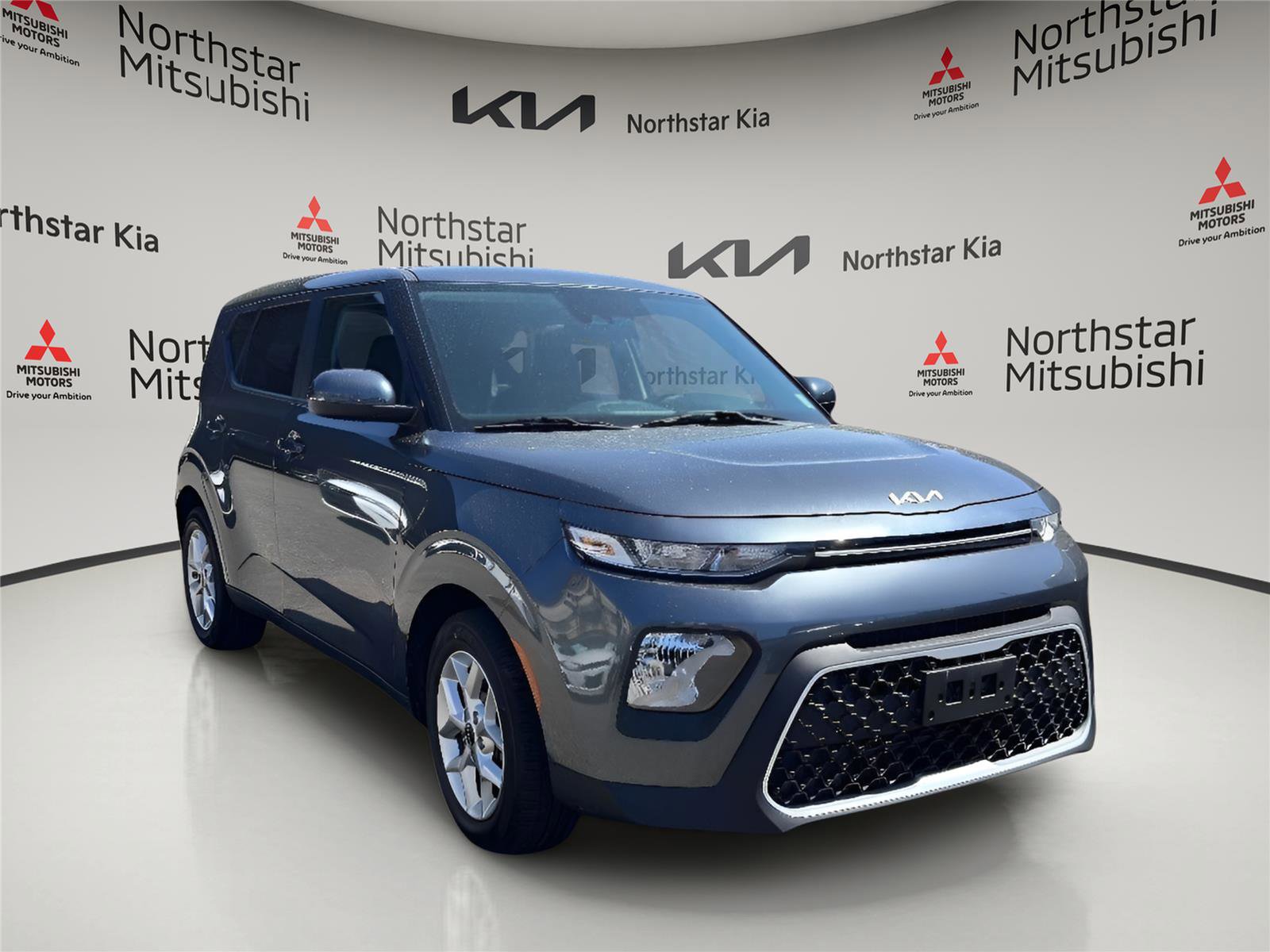 Certified 2022 Kia Soul LX w/ Technology Package image 5