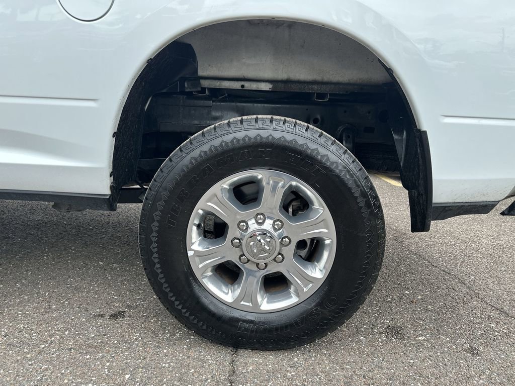 Used 2024 RAM 2500 Big Horn AWD/4WD image 32