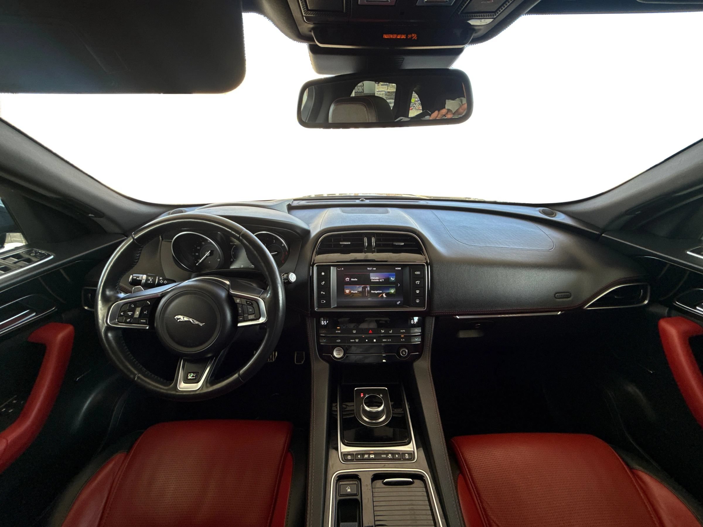 Used 2018 Jaguar F-PACE R-Sport AWD/4WD image 23