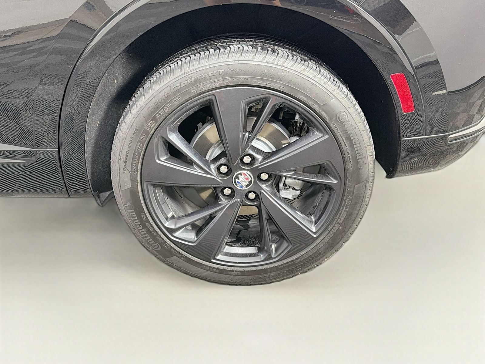 Used 2023 Buick Envision Essence w/ Sport Touring Package AWD/4WD image 33