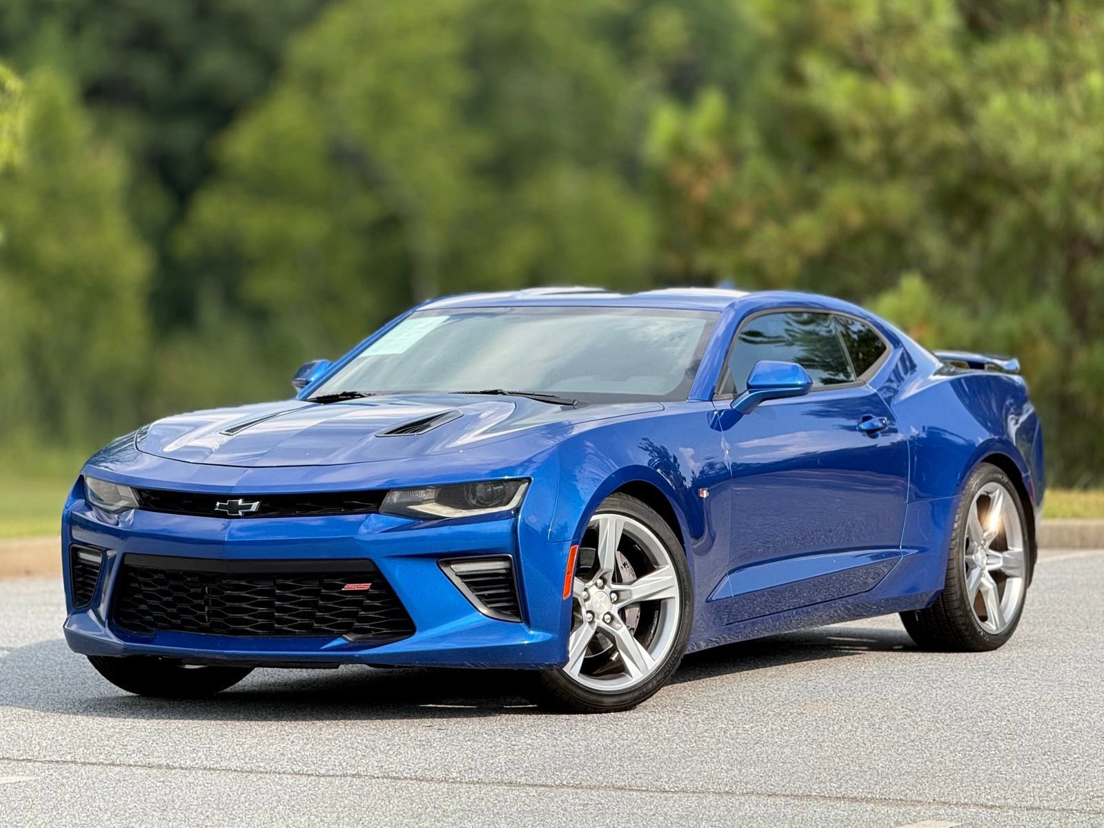 Used 2018 Chevrolet Camaro SS RWD image 8
