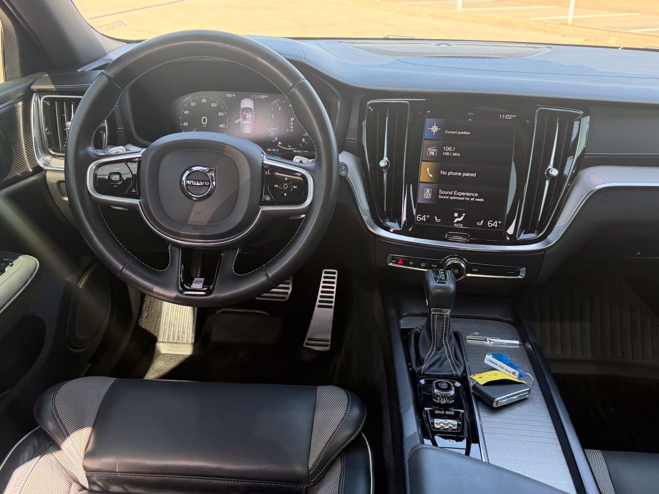 Used 2020 Volvo V60 T6 R-Design FWD image 13