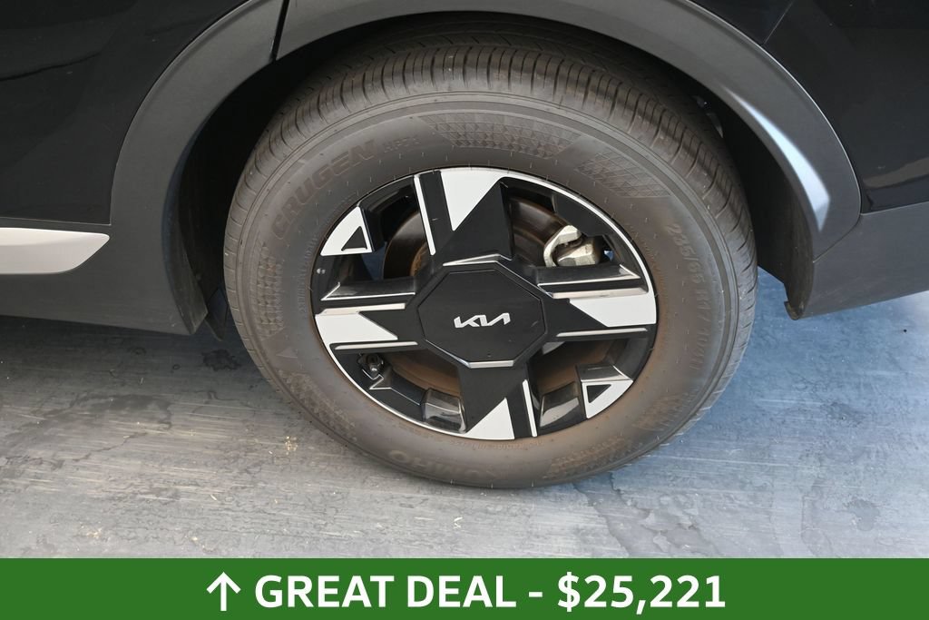 Used 2026 Kia Sportage LX FWD image 13