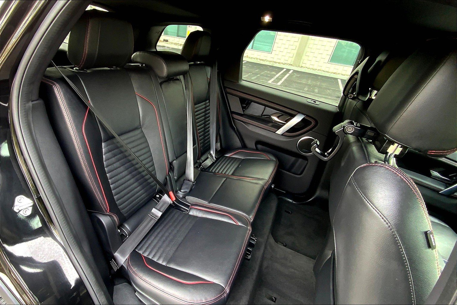Certified 2022 Land Rover Discovery Sport S R-Dynamic AWD/4WD image 19