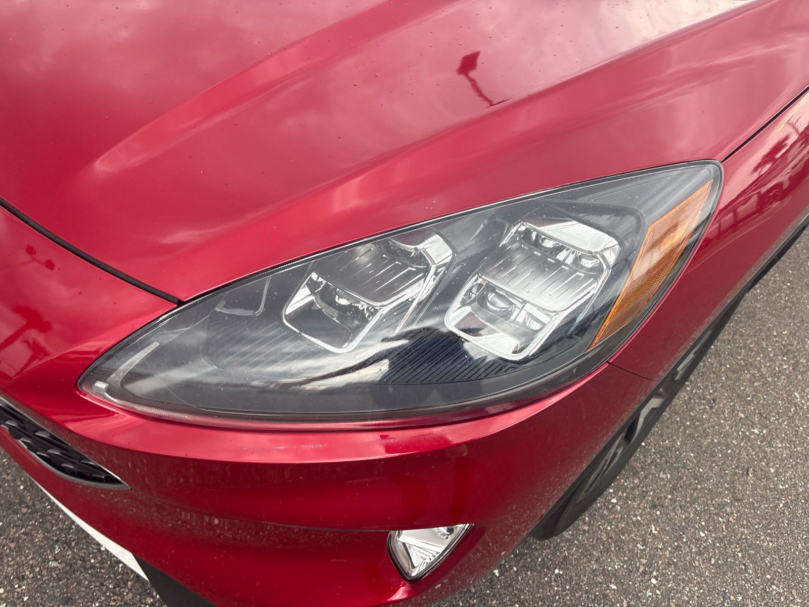 Used 2020 Ford Escape Titanium FWD image 10