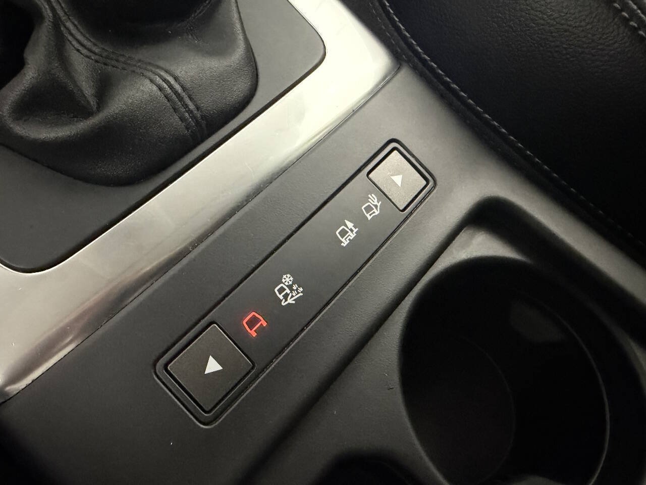 Used 2013 Land Rover LR2 HSE AWD/4WD image 31
