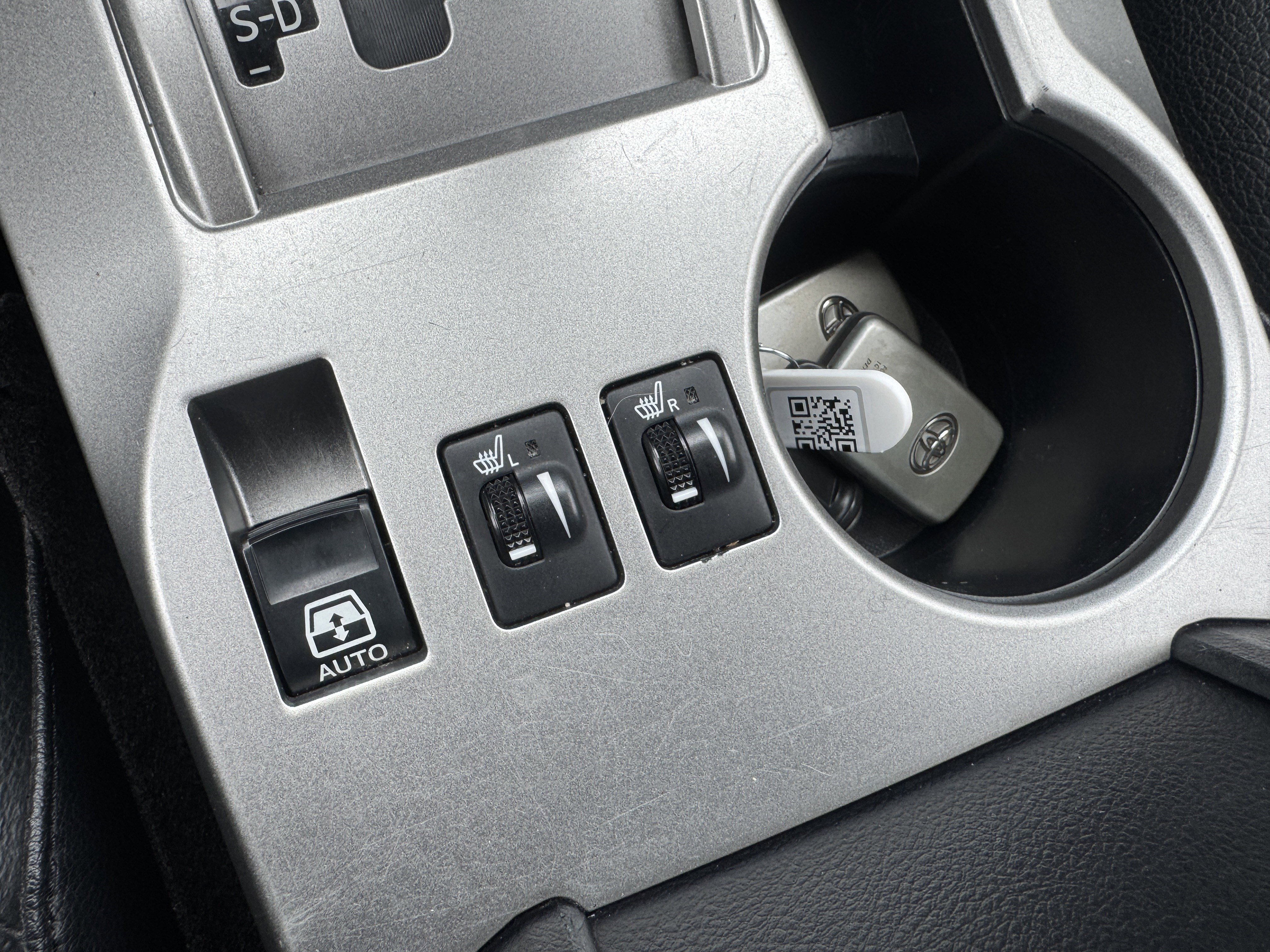 Used 2011 Toyota 4Runner Limited image 30