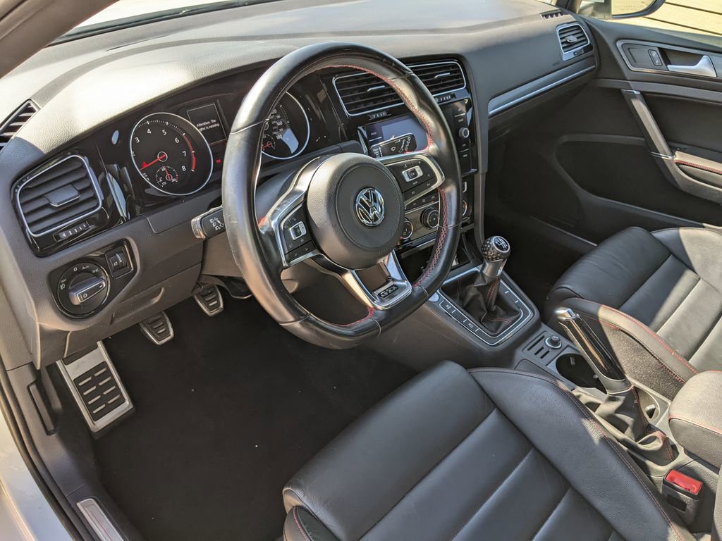 Used 2019 Volkswagen GTI SE w/ SE Experience Package image 8