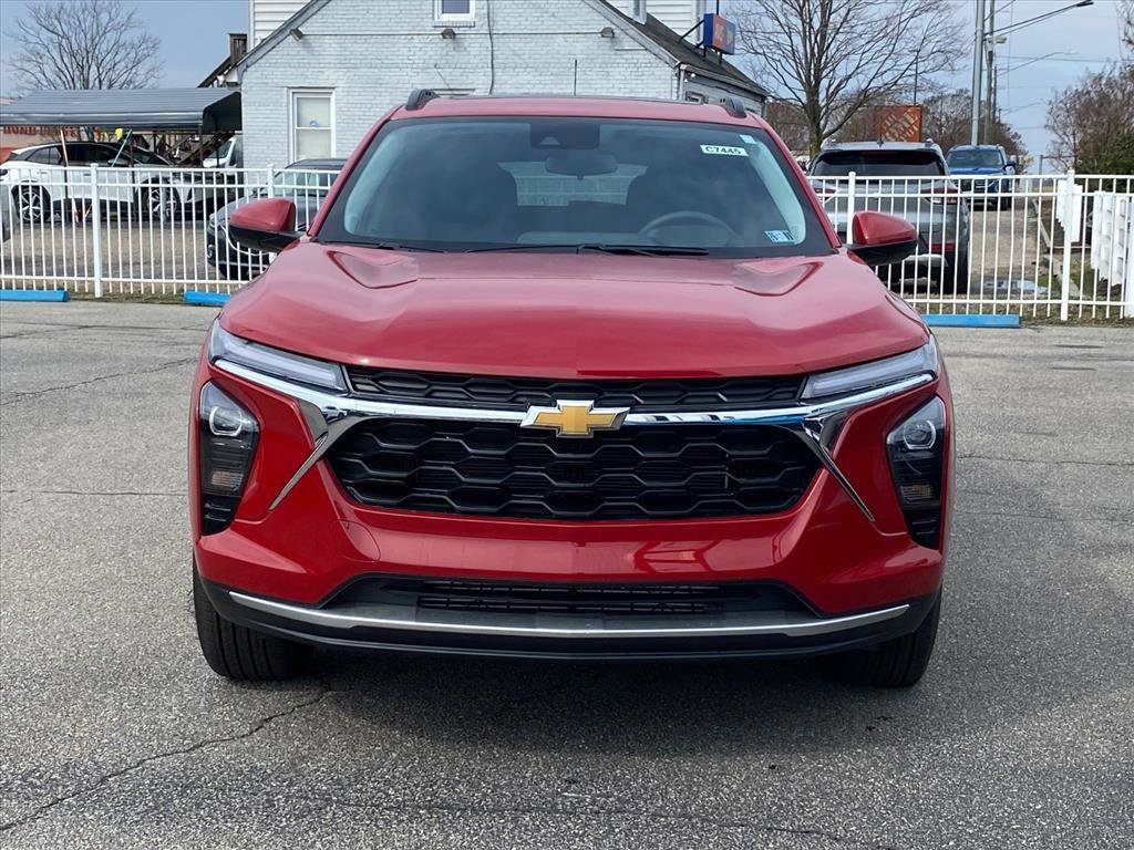 New 2026 Chevrolet Trax LT w/ Sunroof Package image 4