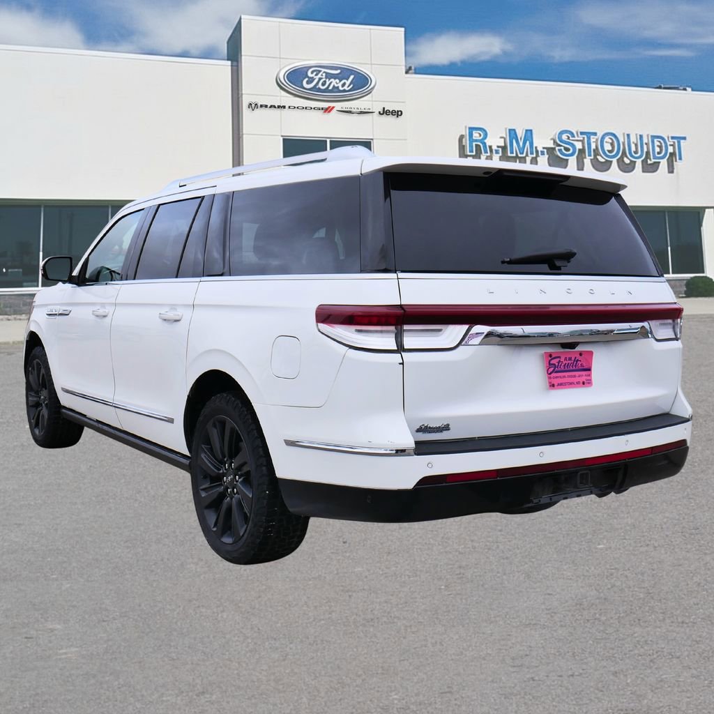 Used 2022 Lincoln Navigator L Reserve AWD/4WD image 9