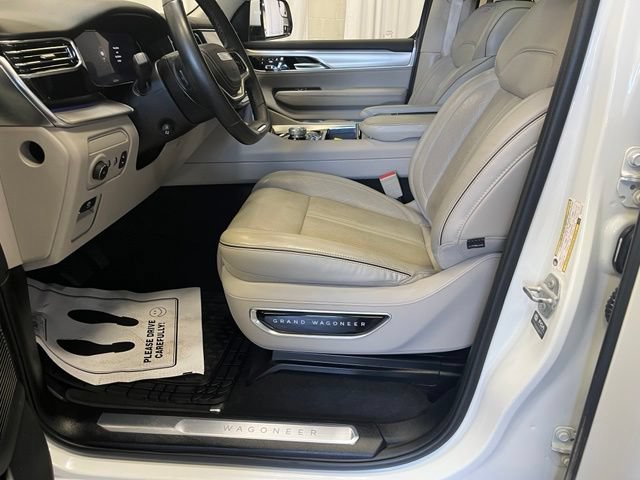 Used 2022 Jeep Grand Wagoneer Series II w/ Premium Group II AWD/4WD image 4