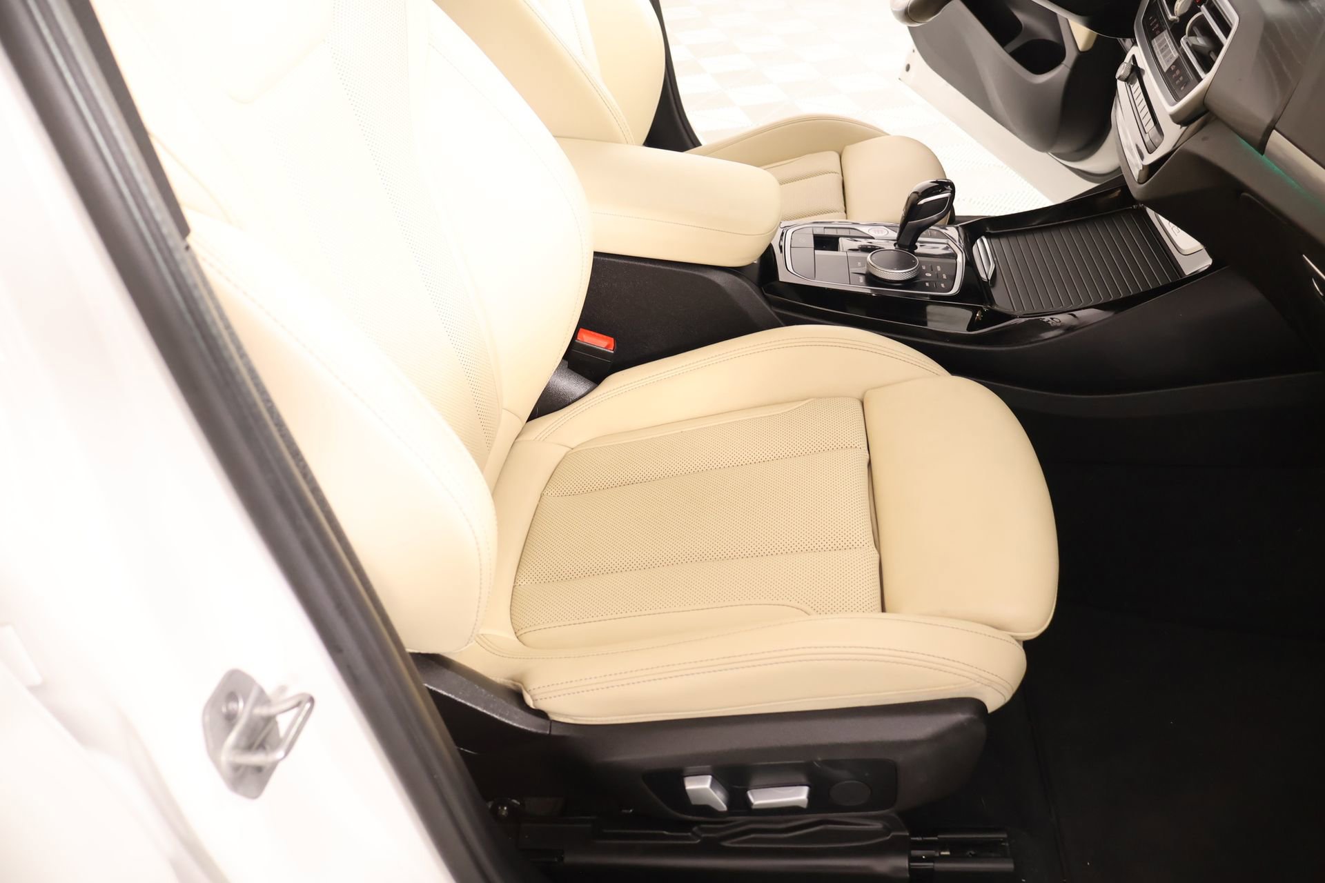 Used 2023 BMW X3 xDrive30i w/ M Sport Package image 14