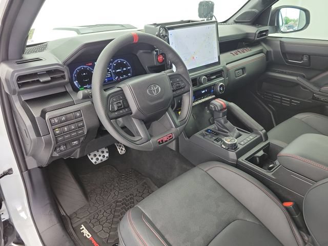 Used 2025 Toyota Tacoma TRD Pro AWD/4WD image 18
